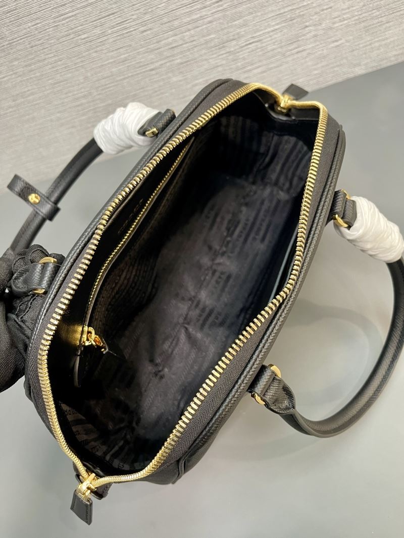 Pra*a top handle bags
